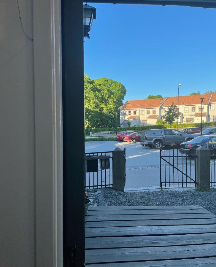Lagenhet I Norrtalje Apartamento Exterior foto