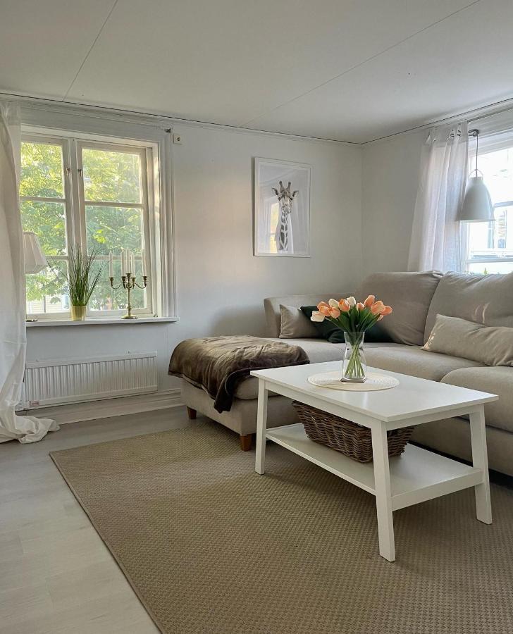 Lagenhet I Norrtalje Apartamento Exterior foto