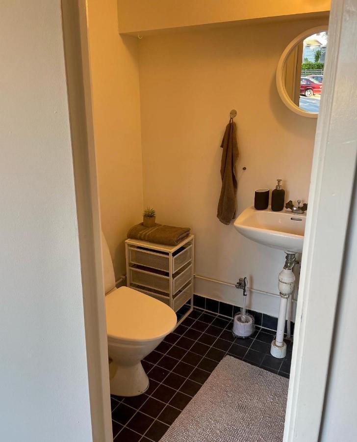 Lagenhet I Norrtalje Apartamento Exterior foto